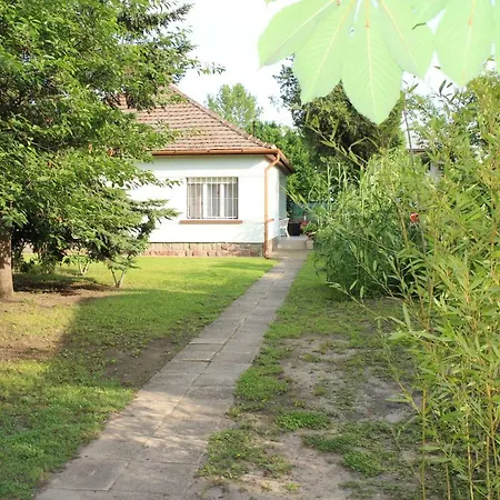 Дом отдыха Evelin Nyaralohaz