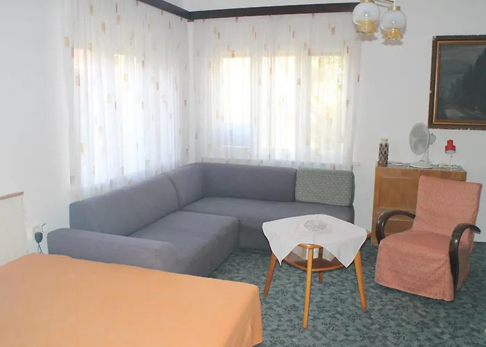 Evelin Nyaralohaz Holiday home